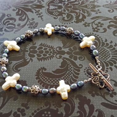 Freshwater Pearl Bracelet, Cross & Flower, OOAK, large